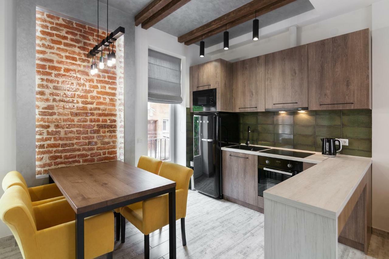LEOGRAND LOFT apartment on Lychakivska street Lviv Exteriör bild